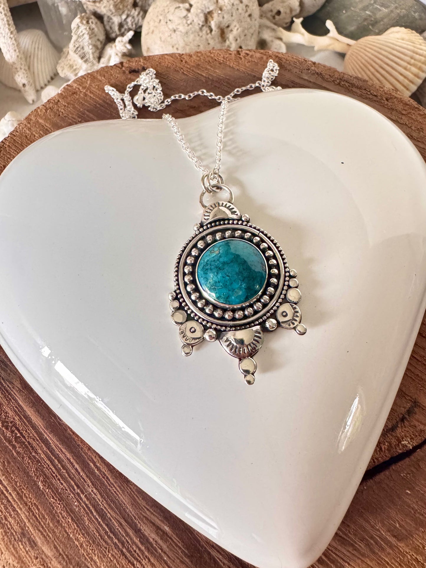 Beautiful Kingman Turquoise Necklace