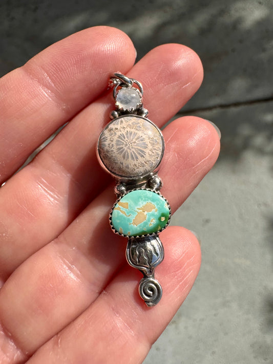 Summer Dreamer Totem Necklace Turquoise