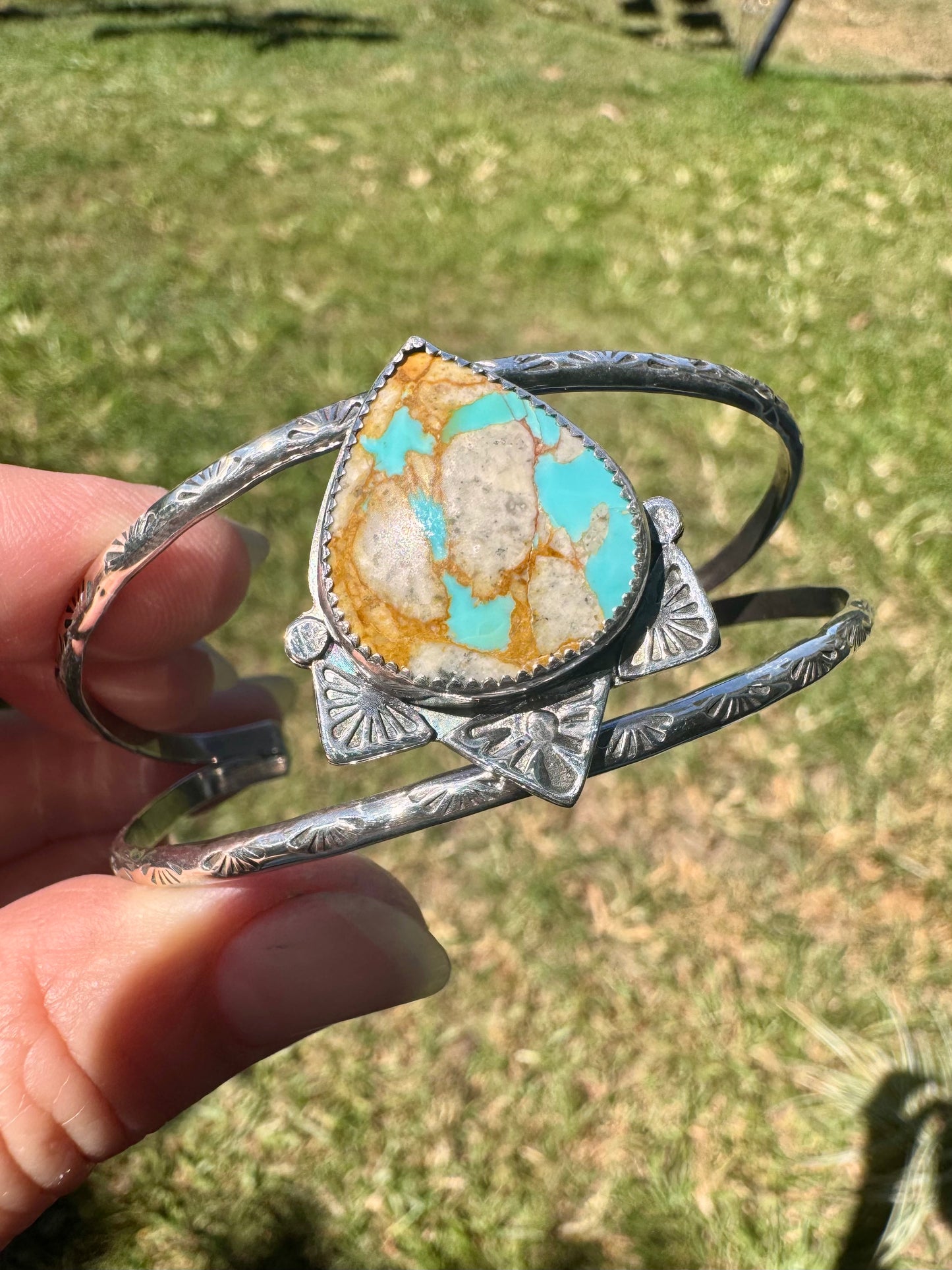 Royston Ribbon turquoise and sterling silver double banded cuff