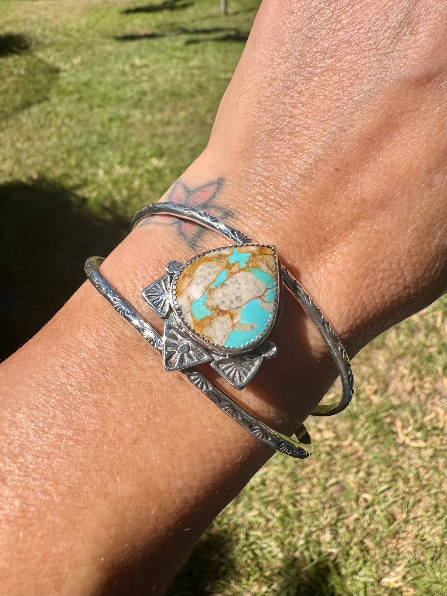 Royston Ribbon turquoise and sterling silver double banded cuff