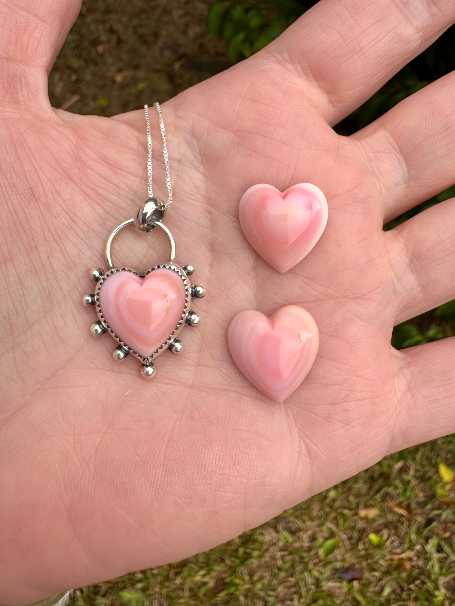 Beautiful Pink Queen Conch Shell Heart Necklace