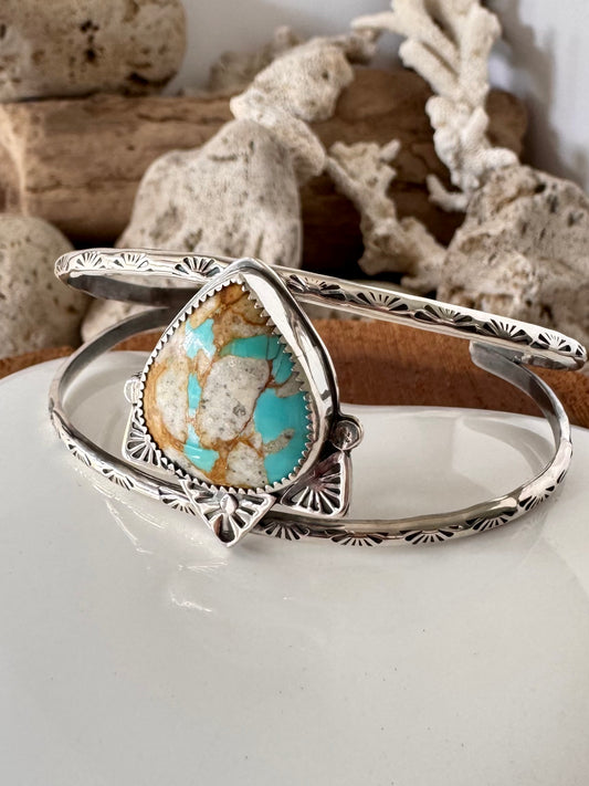 Royston Ribbon turquoise and sterling silver double banded cuff